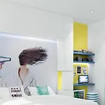 Trevi Hotel