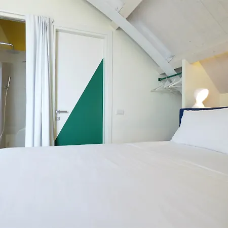 Trevi ベラーリア・イジェア・マリーナ