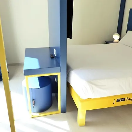 Trevi Hotel
